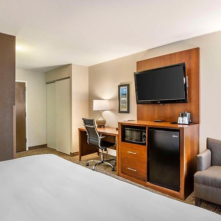 Comfort Inn Petersburg Near Fort Gregg-Adams Eksteriør billede