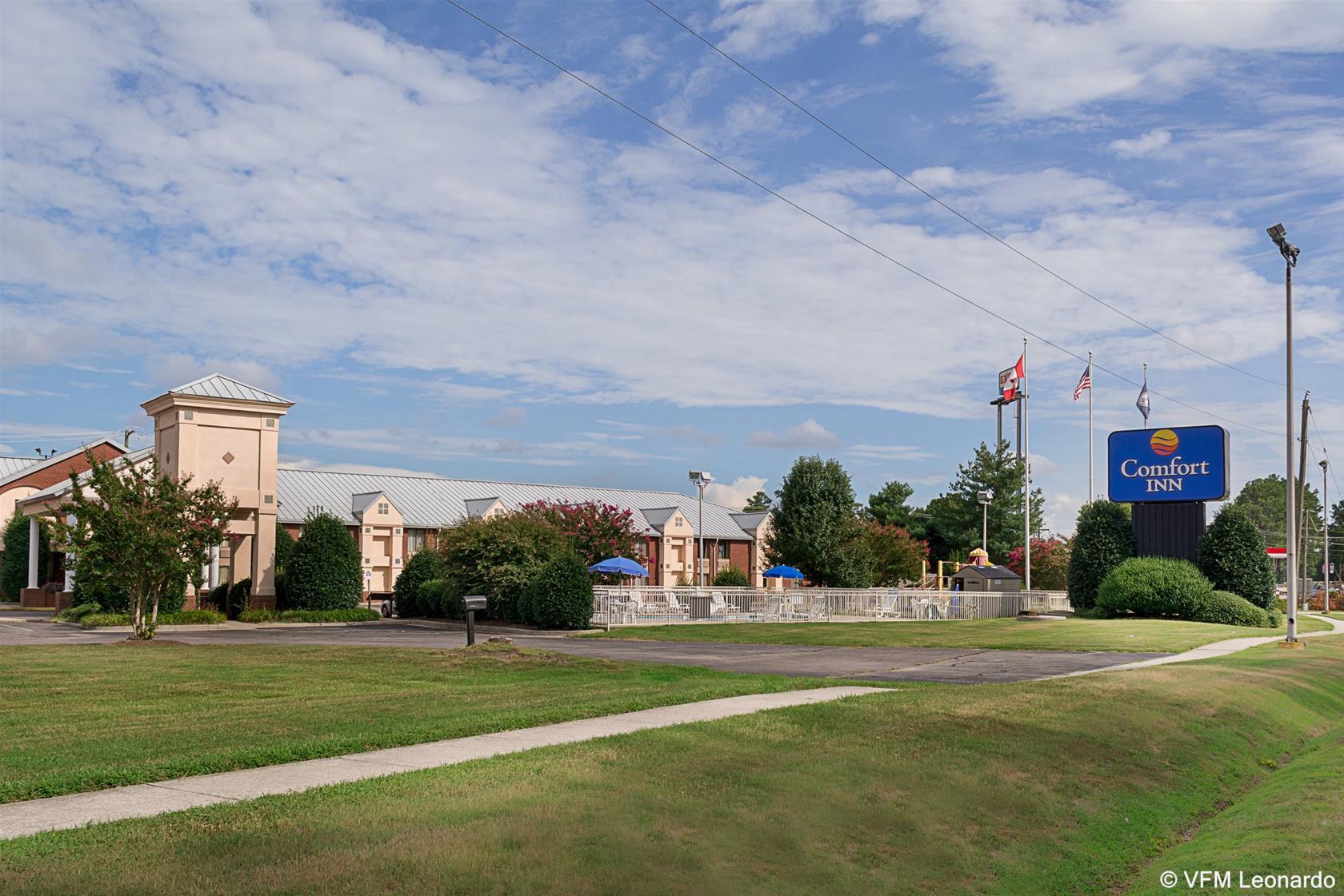Comfort Inn Petersburg Near Fort Gregg-Adams Eksteriør billede