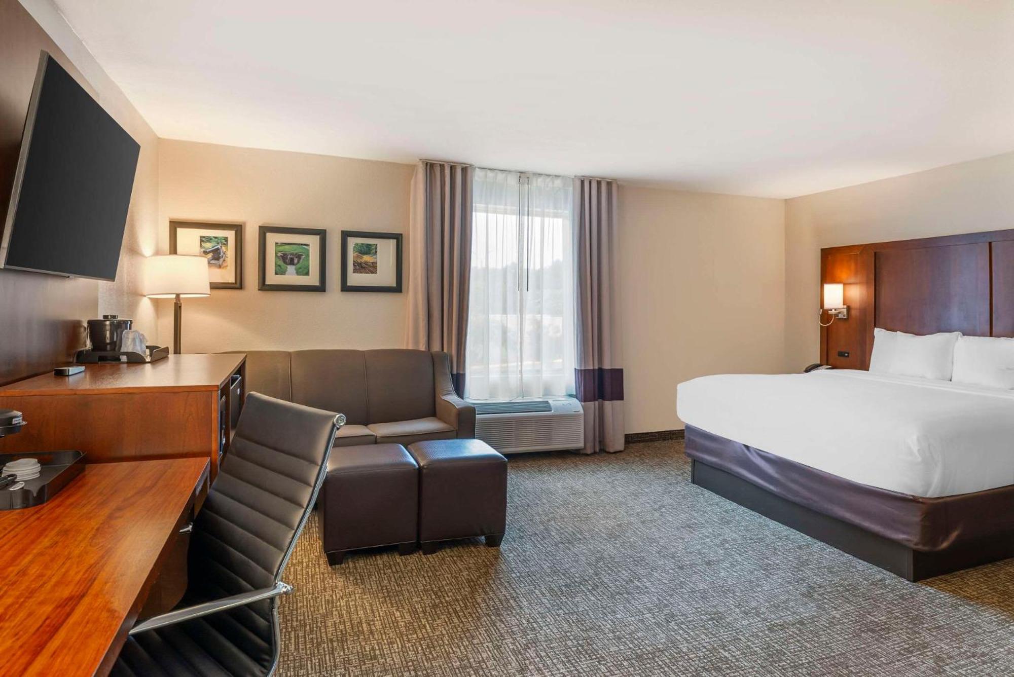 Comfort Inn Petersburg Near Fort Gregg-Adams Eksteriør billede