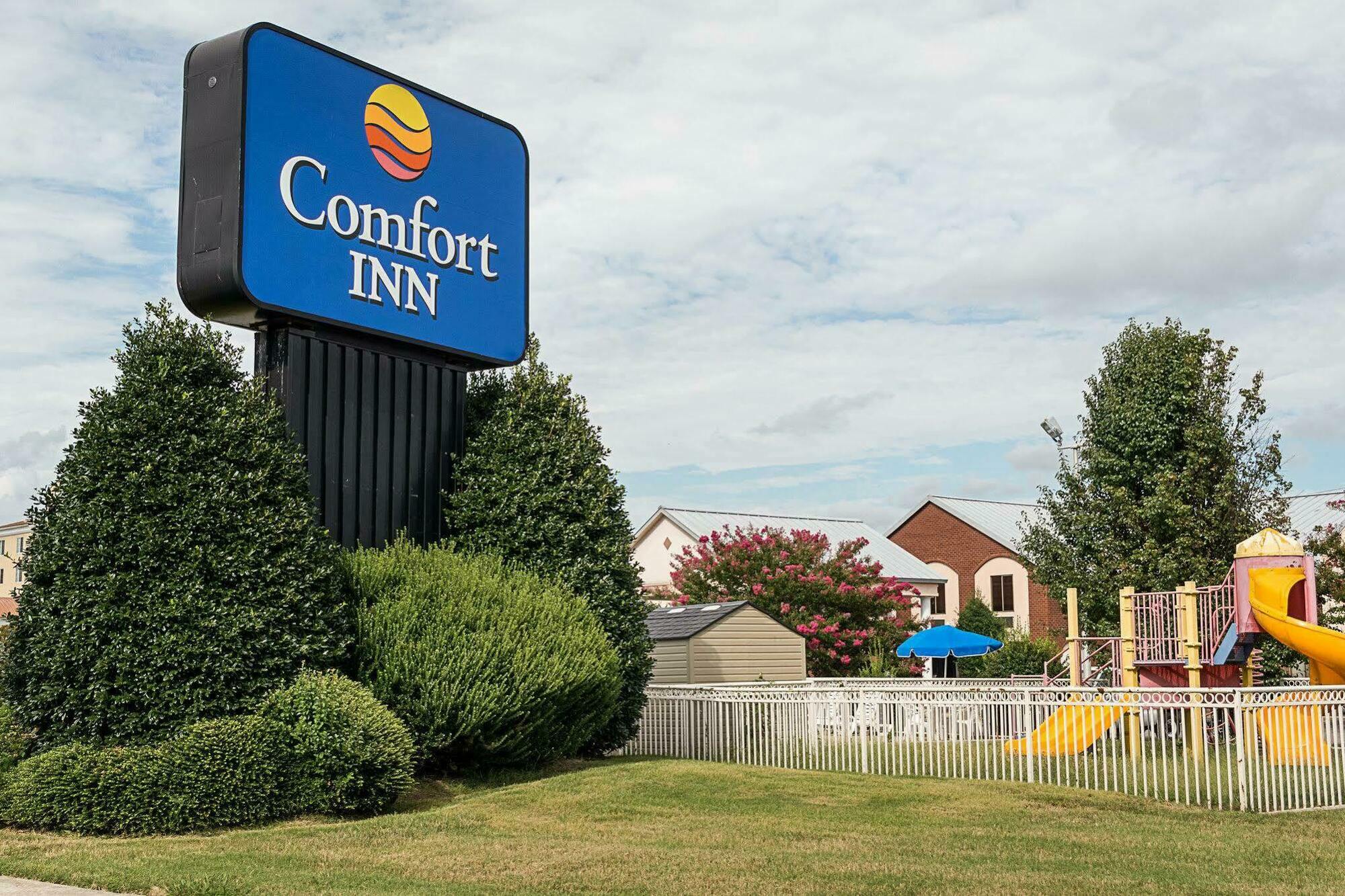 Comfort Inn Petersburg Near Fort Gregg-Adams Eksteriør billede
